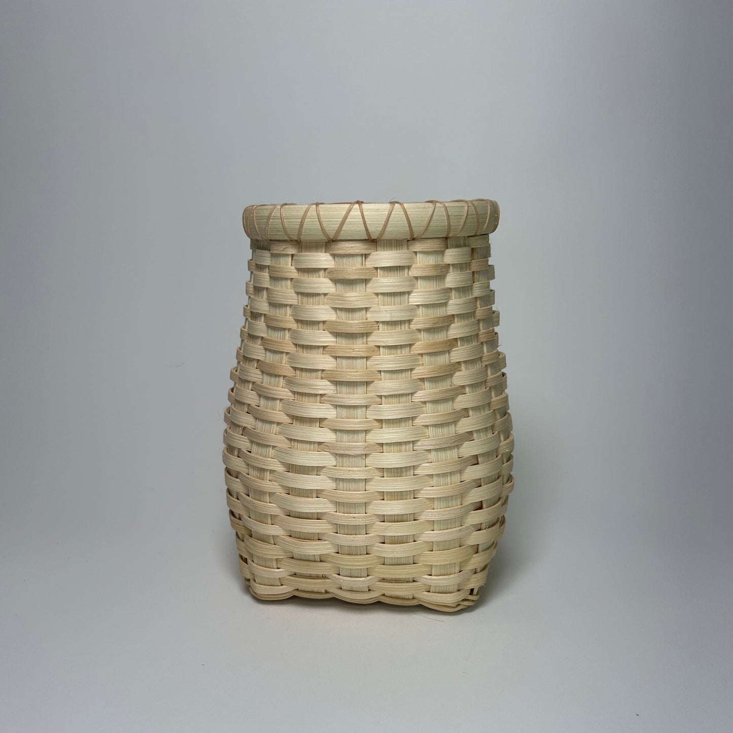 Classic Bookshelf Basket