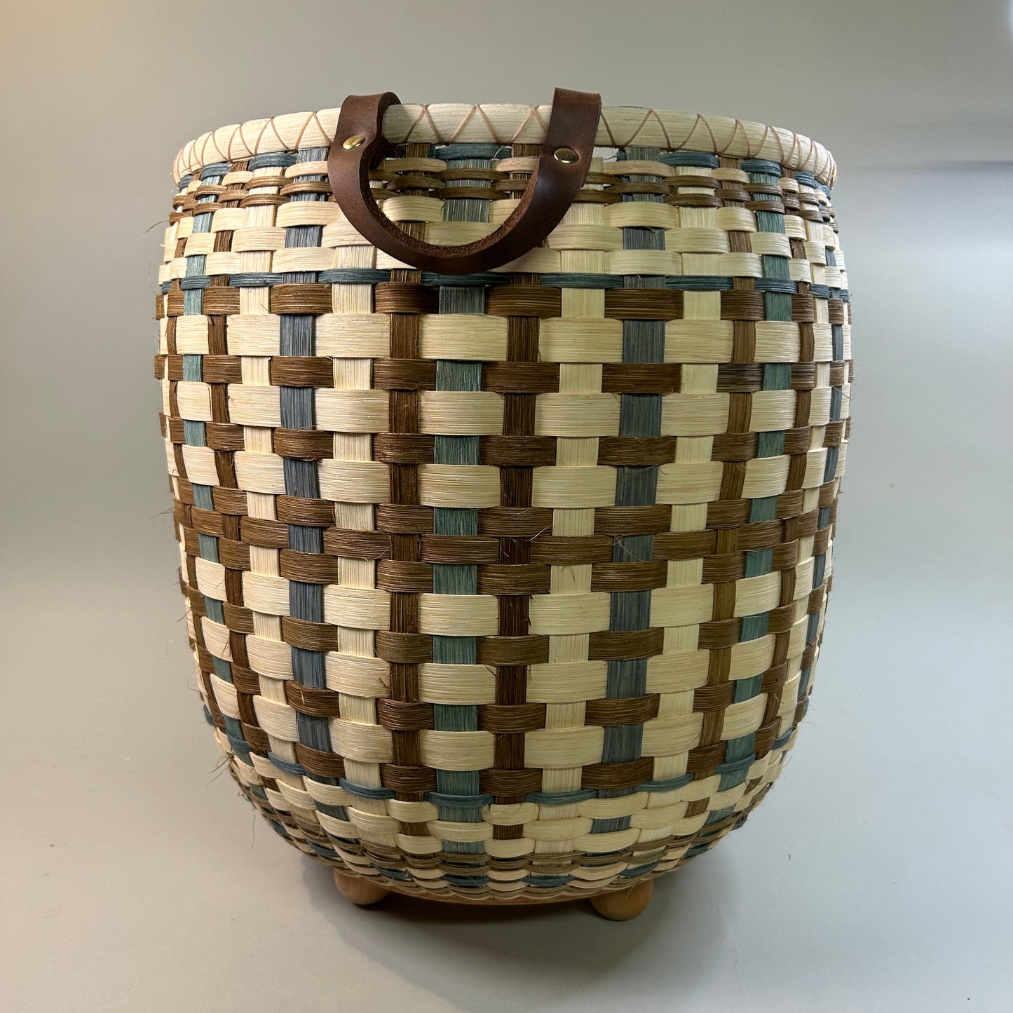 Teal Footed Floor Basket