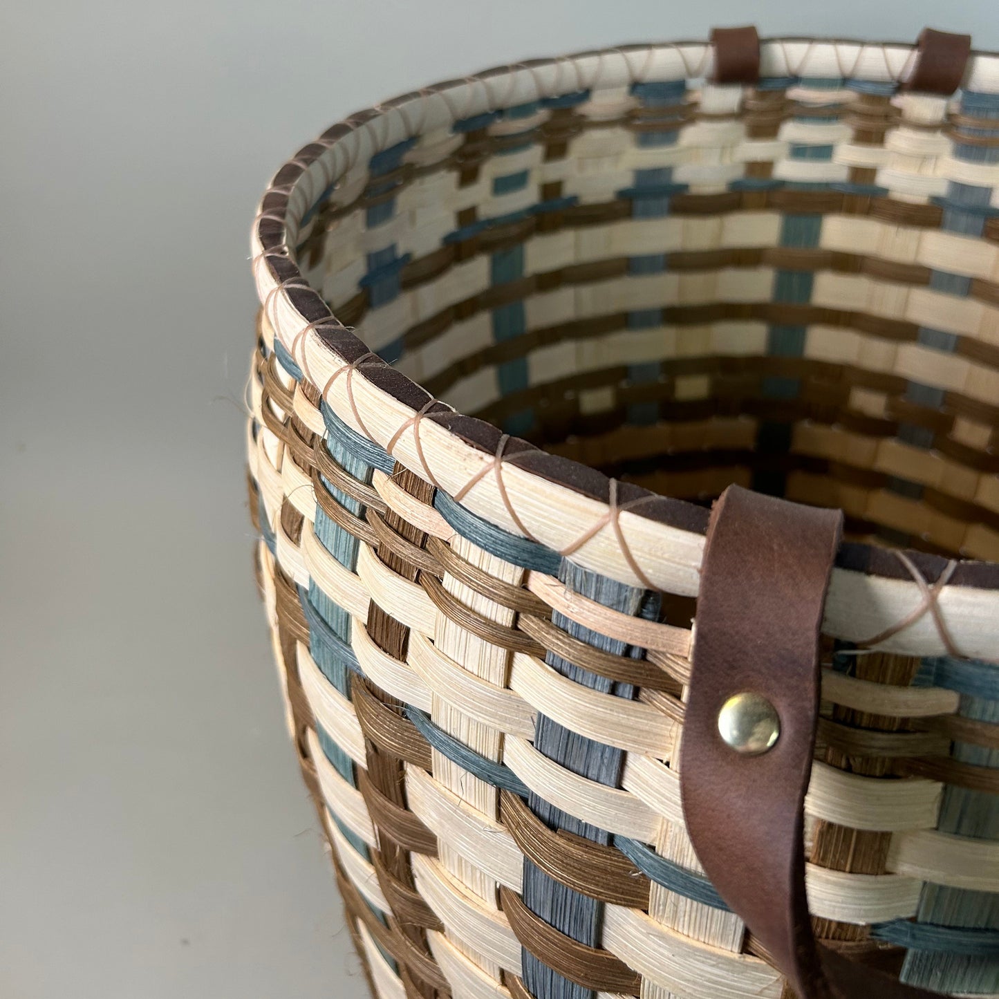 Teal Footed Floor Basket